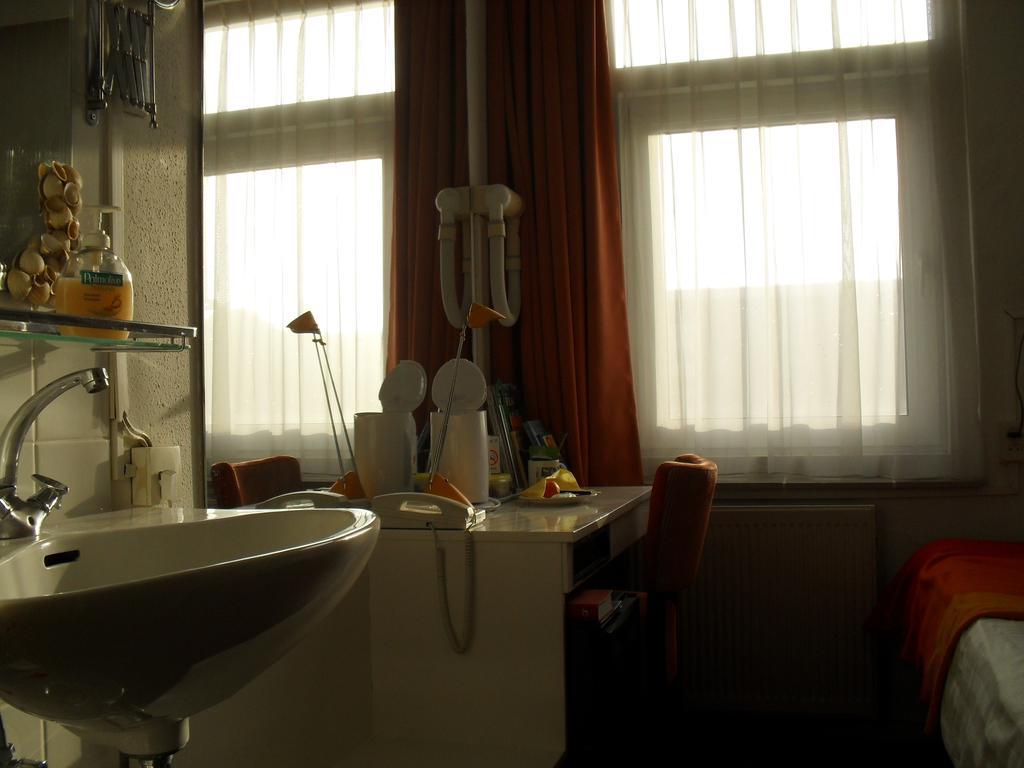 Hotel Hoogland Zandvoort Aan Zee Habitación foto